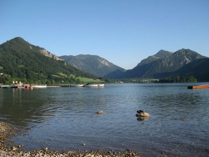 Wohnung Edelweiss - Wohnen Auf Zeit - Homeoffice - Nah Am See - Buchbar Ab 28 Naechte Schliersee Εξωτερικό φωτογραφία